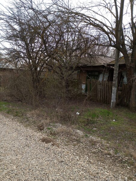 Valter Maracineanu, casa demolabila + teren,